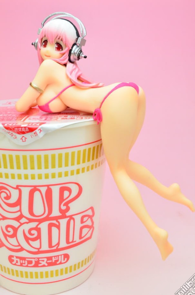 Super Sonico - Noodle Stopper Figure Pink VersionÂ (Altezza 13 Cm) gioco di Furyu
