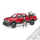 Bruder 02502 - Ram 2500 Power Wagon Con Ducati Scrambler Desert Sled gioco di Bruder