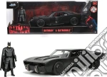 Dc Comics: Jada Toys - Batman Batmobile 2022 In Scala 1:24 Con Personaggio, Funzionamento A Ruota Libera giochi