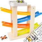 Pista con piano di parcheggio giochi