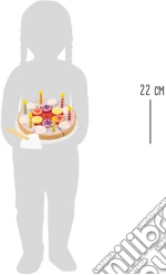 Torta di compleanno da tagliare con candeline giochi