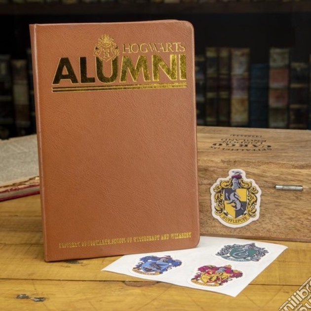 Hogwarts Alumni Notebook And Sticker Set gioco di Paladone