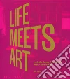 Life meets art. Inside the homes of the world's most creative people. Ediz. illustrata libro di Lubell Sam