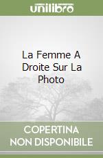 La Femme A Droite Sur La Photo libro