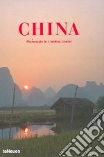 China. Ediz. multilingue libro