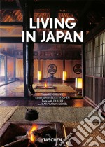 Living in Japan. 40th Ed. Ediz. inglese, francese e tedesca libro