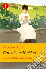 Con gli occhi chiusi libro