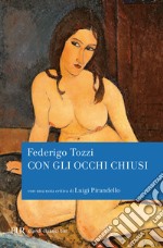 Con gli occhi chiusi libro