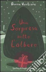 Una sorpresa sotto l'albero libro