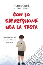 Con lo smartphone usa la testa libro