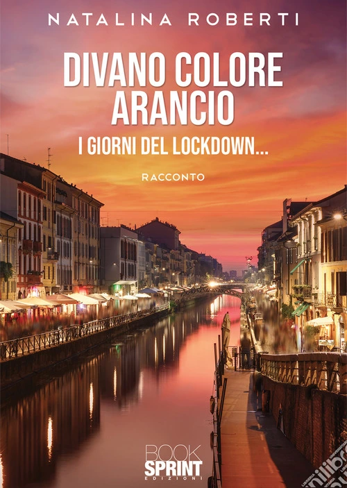 Divano colore arancio. I giorni del lockdown...