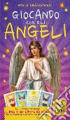 Giocando con gli angeli. Con 104 Carte libro di Czajkowski Hania