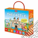 The castle. My first activities arts & crafts. Ediz. a colori. Con 200 decals. Con 4 scenes to complete. Con special tracing pen. Con 100 stickers libro