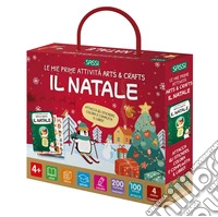Il Natale. Le mie prime attività arts & crafts. Ediz. a colori. Con 4 fondali. Con 200 trasferibili. Con 100 Adesivi libro