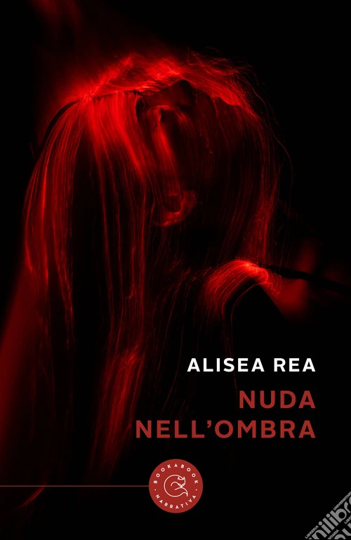 Nuda nell'ombra