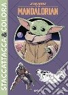 The Mandalorian. Star Wars. Staccattacca & colora. Con adesivi. Ediz. a colori libro