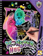 Monster hug scratch reveal. Monster High sketchbook. Ediz. a colori. Ediz. a spirale. Con penna libro