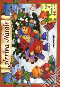 Arriva Natale. Con 5 puzzle libro