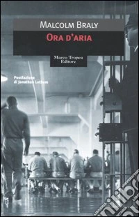 Ora d'aria libro