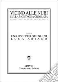Vicino alle nubi sulla montagna crollata libro