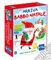 Arriva Babbo Natale. Ediz. a colori. Con Prodotti vari