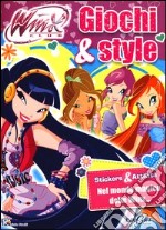 Giochi & style. Winx club. Con adesivi. Ediz. illustrata libro