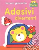 Imparo giocando. Adesivi divertenti. 2 anni libro