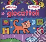 Giocattoli. Arcobaleno attacca e colora libro