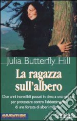 La ragazza sull'albero