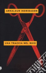 Una traccia nel buio libro