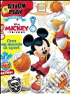 Topolino. Crea un mondo di sport. Mickey&friends. Stick & play special. Con adesivi. Ediz. illustrata libro