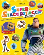 Buzz Lightyear e altri eroi. Superstaccattacca special. Ediz. a colori libro