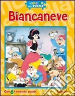 Biancaneve. A spasso con i puzzle. Libro puzzle. Ediz. illustrata libro