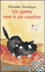 Un gatto non è un cuscino libro