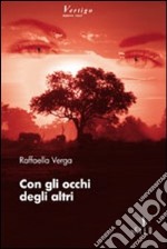 Con gli occhi degli altri libro