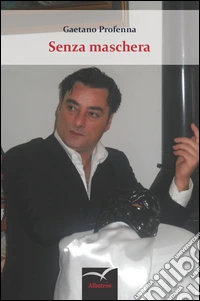 Senza maschera libro