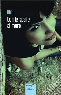 Con le spalle al muro libro