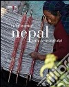 Nepal. Dalla parte degli altri. Ediz. illustrata libro