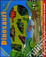 Dinosauri. Leggi e gioca. Ediz. illustrata. Con gadget libro