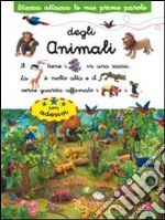 Animali. Stacca attacca. Con adesivi. Ediz. illustrata libro