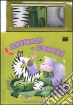 Animali a colori. Con magneti libro