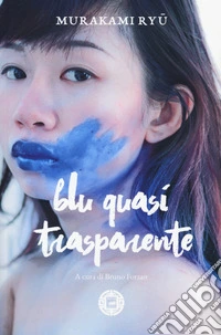 Blu quasi trasparente