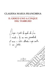 Il gioco uno a cinque del tamburo libro