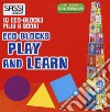 Play and learn. Numbers, shapes, colors, animals. Eco-blocks. Ediz. a colori. Con libretto libro