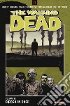 The walking dead. Vol. 32: Riposa in pace libro