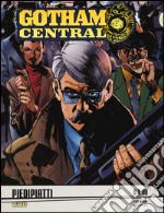 Piedipiatti. Gotham central. Vol. 12 libro