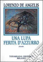 Una lupa ferita d'azzurro libro