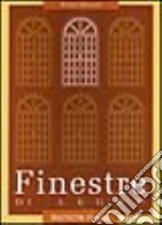 Finestre di legno libro