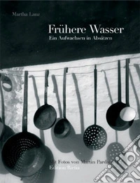Frühere wasser ein aufwachsen in absätzen