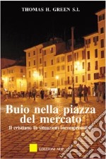 Buio nella piazza del mercato libro